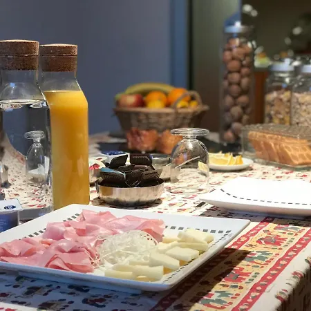 La Mondina Bed & Breakfast 3*
