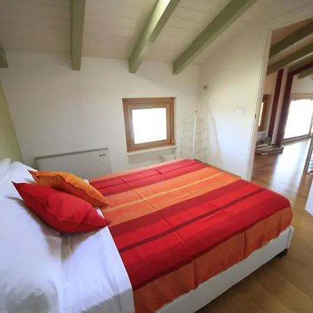 La Mondina Bed & Breakfast